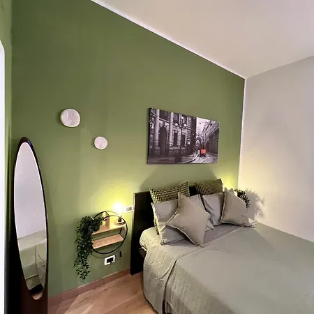 La Bella Charme 3 Km Away From Duomo/ Netflix & Wi-fi Included Apartment Milan