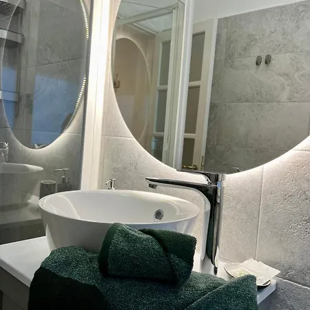 Apartment La Bella Charme 3 Km Away From Duomo/ Netflix & Wi-fi Included Milan