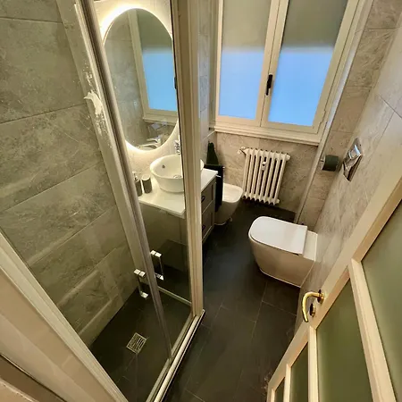 La Bella Charme 3 Km Away From Duomo/ Netflix & Wi-fi Included Milan