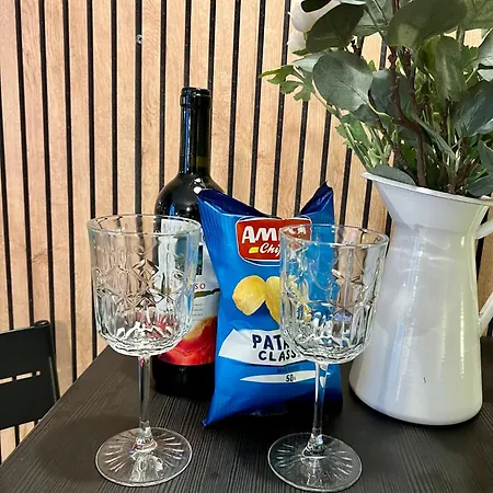 La Bella Charme 3 Km Away From Duomo/ Netflix & Wi-fi Included * Milan